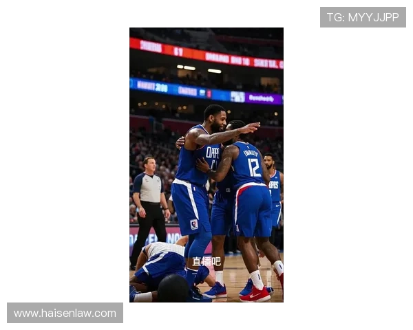 快船迎战开拓者博格丹赛季首秀与哈登小卡齐发力